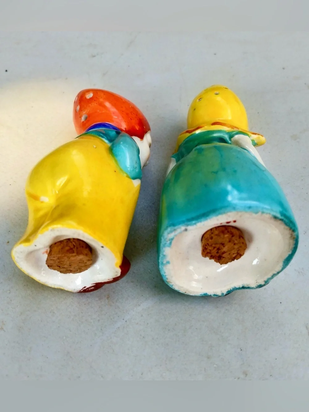 Vintage Ceramic Dutch Boy & Girl Figurine Salt & Pepper Shakers Japan